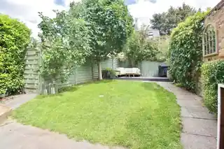 47 Algar Road, photo 3