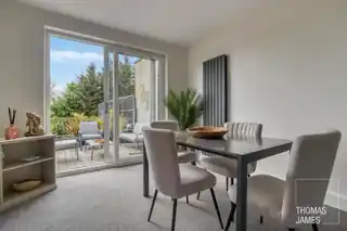 47 Ashfield Road, photo 3