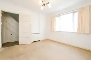 47 Carter Drive, photo 2