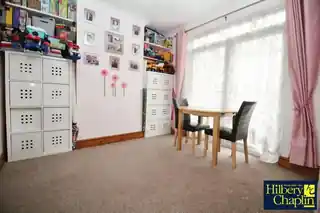 47 Gainsborough Road, photo 4