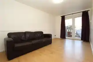 47 Harlinger Street, photo 3