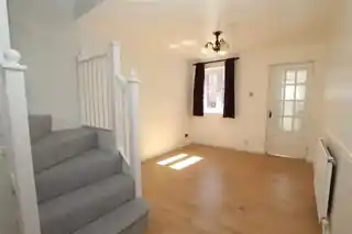47 Harlinger Street, photo 4