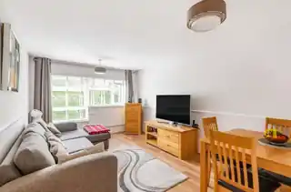 47 Lullington Road, photo 2