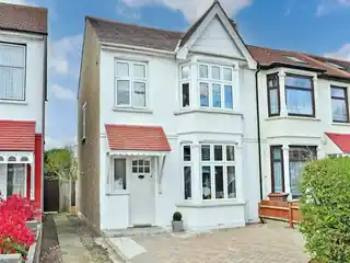 47 Middleton Avenue, photo 4