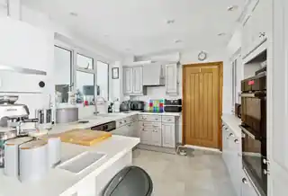 47 Morello Avenue, photo 4