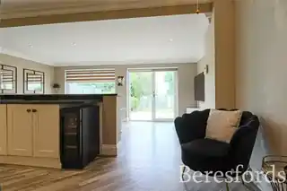 47 Purbeck Road, photo 3