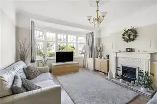 47 Southern Avenue, photo 2