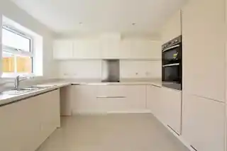 47 Summer Drive, photo 3