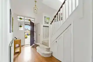 47 The Manor Drive, photo 2