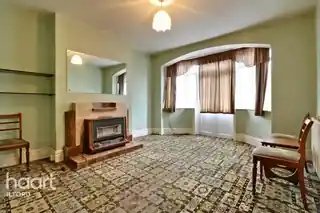 47 Thurlestone Avenue, photo 4