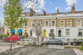 47 Trinity Gardens, photo 2
