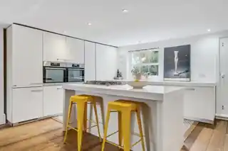 47 Trinity Gardens, photo 4