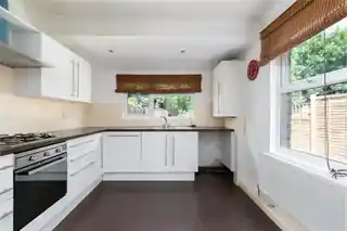 47 Warwick Road, photo 3