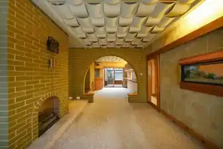 47 Zermatt Road, photo 2