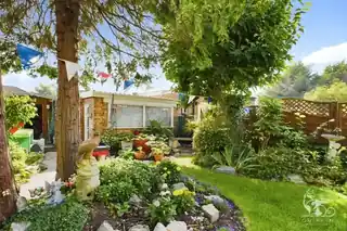 471 Rush Green Road, photo 4