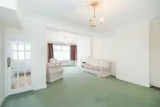 475 Green Lane, photo 2