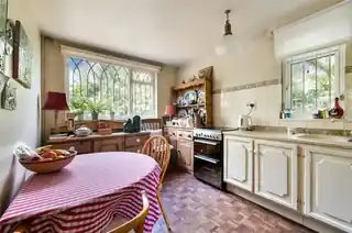 47A Gore Road, photo 2
