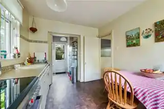 47A Gore Road, photo 3