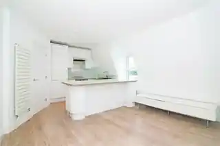 47D High Street, photo 2