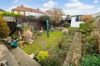 48 Beeches Road, photo 4