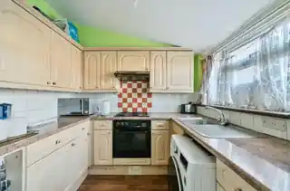 48 Bond Road, photo 3