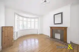 48 Bridgen Road, photo 2