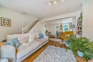 48 Bronson Road, photo 2