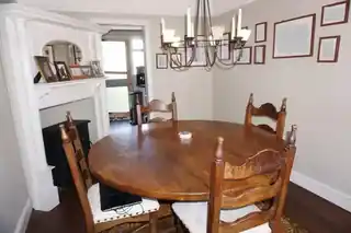 48 Carpenter Gardens, photo 3