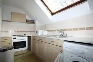 48 Garrison Close, photo 3
