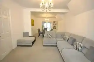48 Gerald Road, photo 2