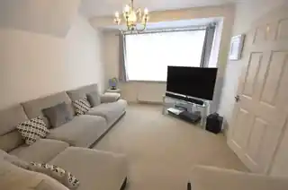 48 Gerald Road, photo 3