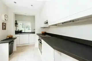 48 Grafton Road, photo 3