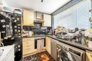 48 Howson Road, photo 4