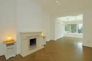 48 Huxley Gardens, photo 3