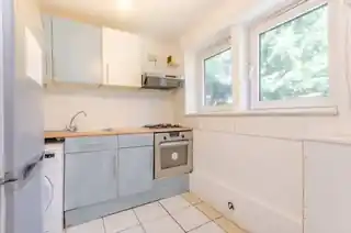 48 Kerrison Road, photo 2