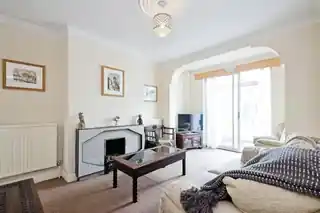 48 Manton Road, photo 2