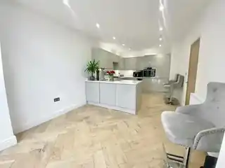 48 Riverside Road, photo 3