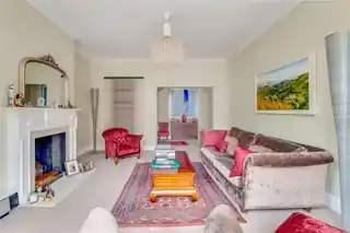 48 Riverview Gardens, photo 3