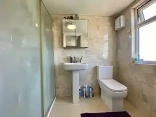 48 Wentworth Crescent, photo 2