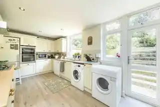 48 Westwood Park, photo 4
