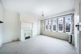 48 Winchmore Hill Road, photo 2