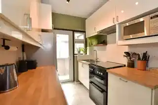483A Upper Brentwood Road, photo 3