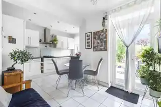 484 Rayners Lane, photo 3