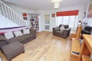 49 Bourne Drive, photo 3