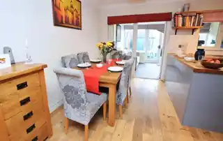 49 Bourne Drive, photo 4