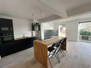 49 Camden Road, photo 2