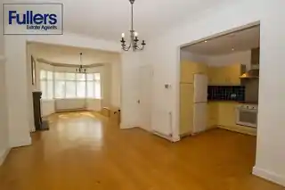 49 Colne Road, photo 4