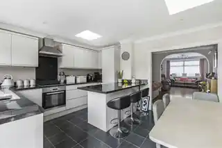49 Durants Park Avenue, photo 3