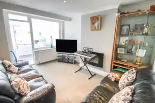 49 Girton Road, photo 3