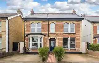 49 Hartford Road, photo 2
